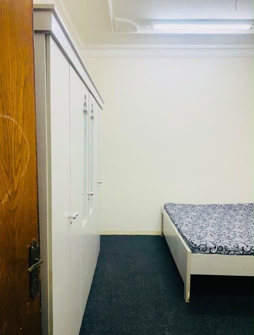 SAR 1000/month, Furnished, Room Available For One Executive Bachelor Male Person