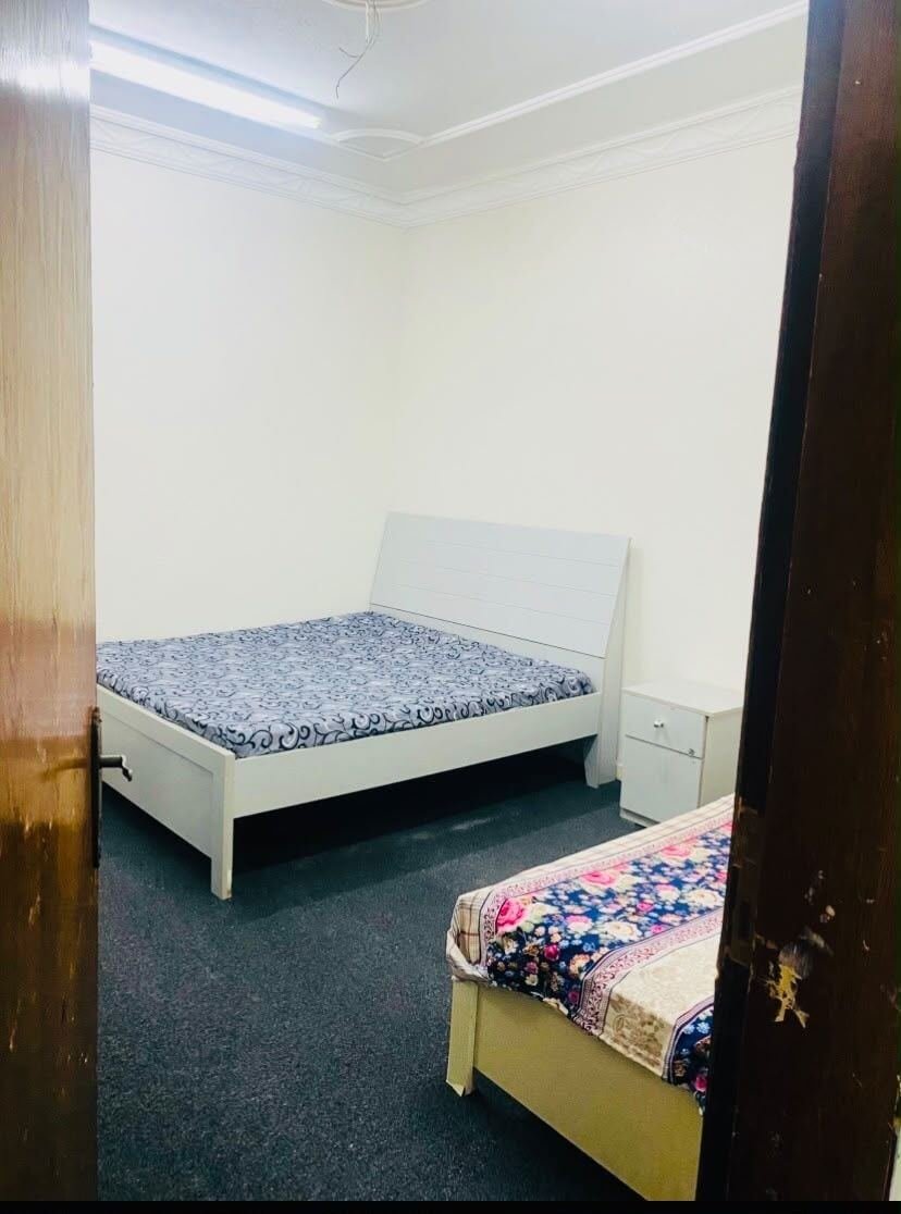 SAR 1000/month, Single Room With Personal Bath Available