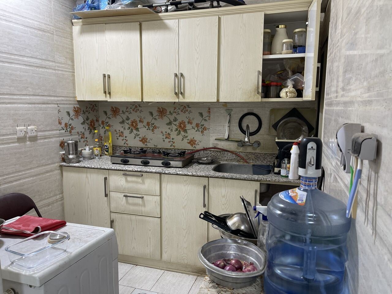 SAR 1000/month, Furnished, A Semi Furnished Room Available For Single Executive Person