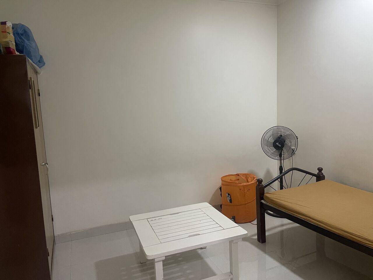 SAR 1000/month, One Single Semi Furnished Room Avalable For Single Executive Person