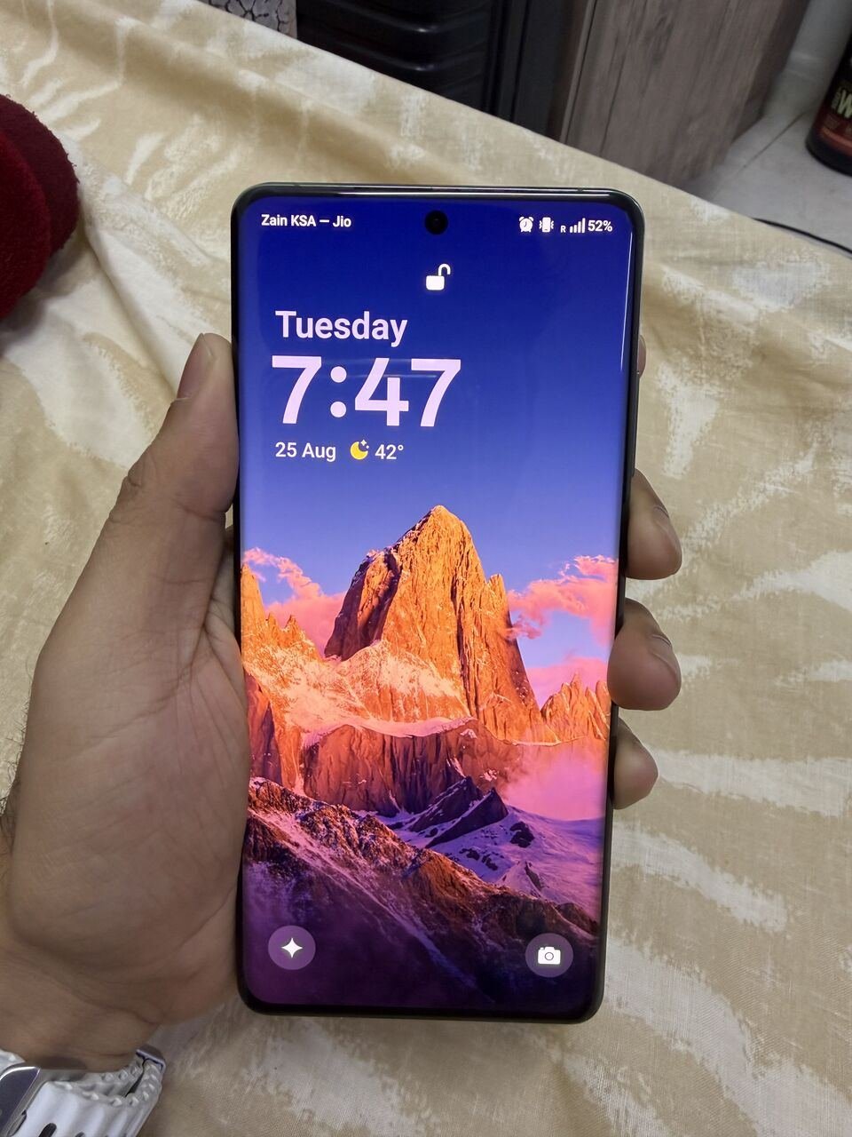 SAR 1500, OnePlus 12 5G (Flowy Emerald, 256GB / 12GB RAM)