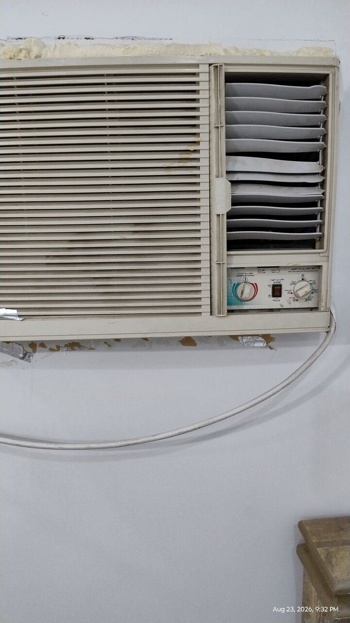 SAR 500, Split AC, Sofa, Gas Cylinder And Stove, Microwave, Teapoy, Plastic Chairs