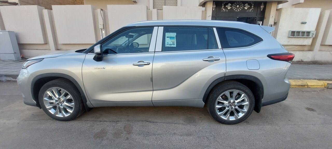 SAR 165000, Toyota Highlander Hybrid Limited Edition (Top-End Version), 2023, Automatic, 77681 KM, FOR SALE: Toyota High