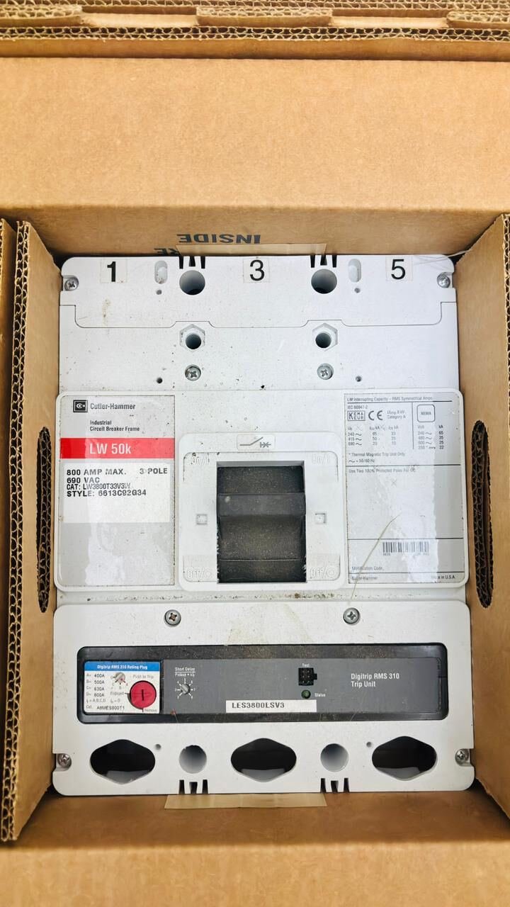 SAR 2400, Cutler Hummer Industrial Circuit Breaker 800 Amp