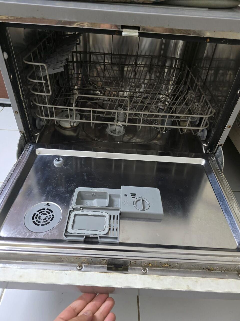 SAR 350, Dishwasher