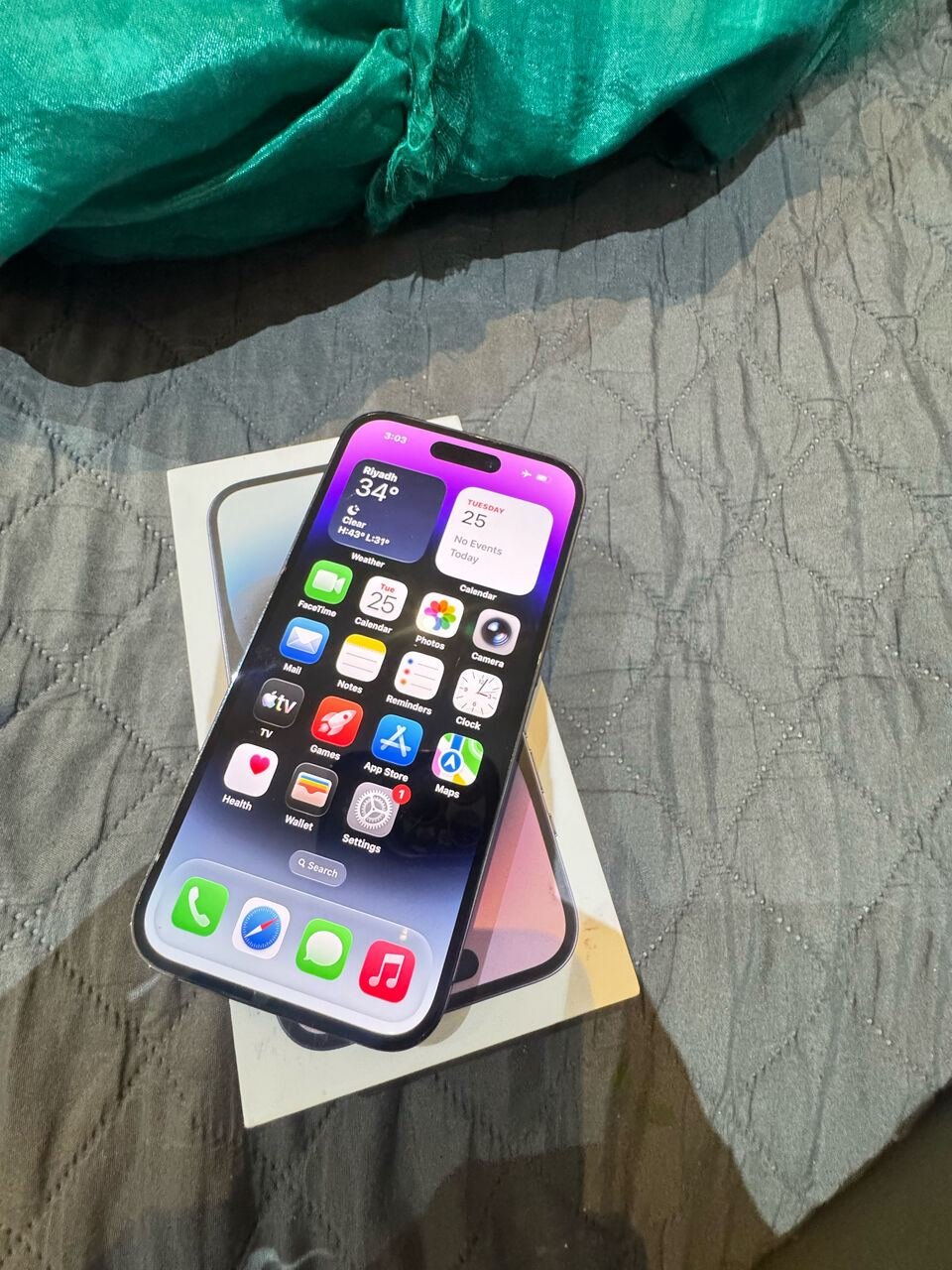 SAR 2000, Iphone 14 PRO 128gb Battery 86% Single Person Used