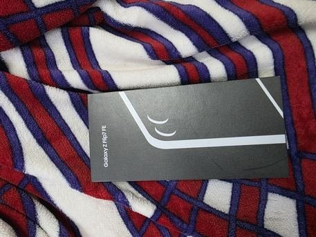 SAR 2100, Samsung Galaxy Zflip 7fe 128gb Box Packed Sealed Pack Only Serious Buyer Contact Me