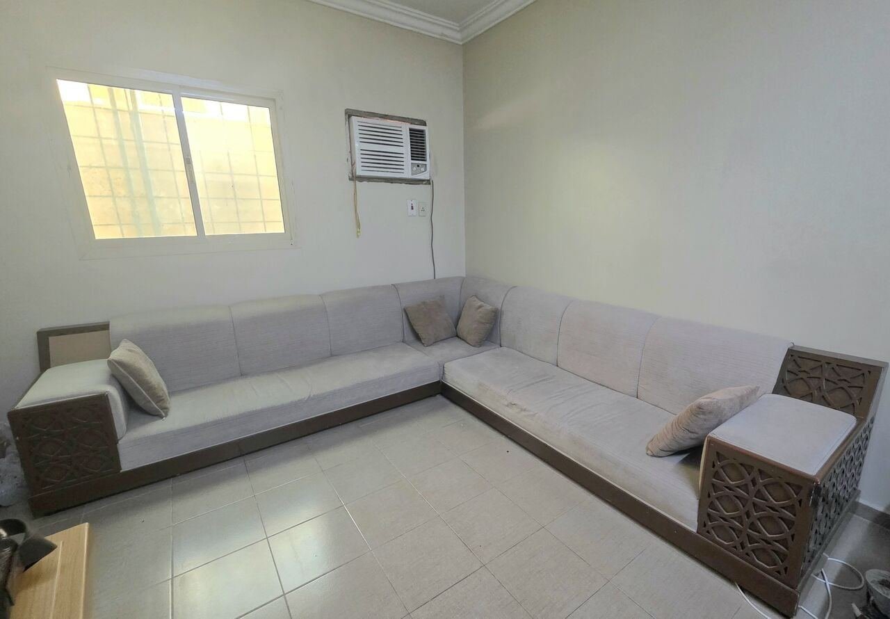 SAR 550, Sofa Set L Shaped