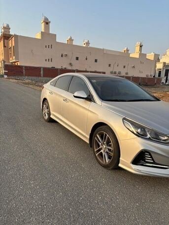 SAR 45000, For Sale: Sonata, 2018 Model, 2018, Automatic, 275000 KM,