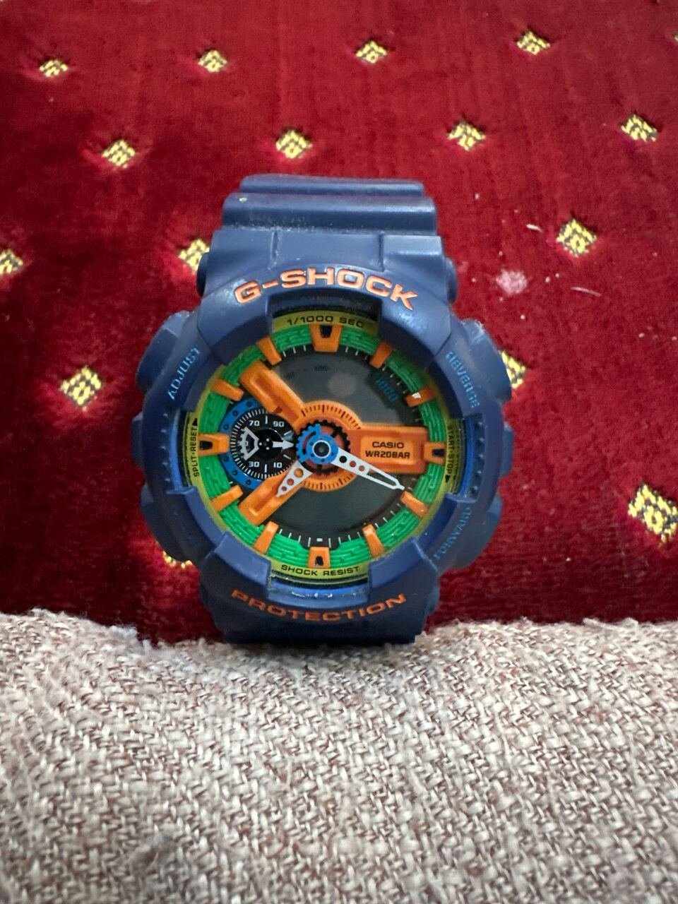 SAR 300, ساعه چي شوك أصلي