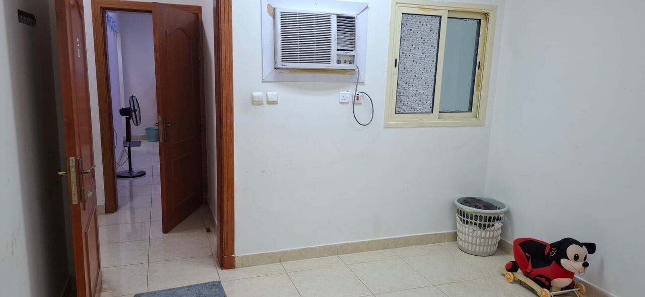 SAR 900/month, Furnished, 2 BR, 🏠 FURNISHED ROOM AVAILABLE IN 2BHK FLAT (Neat & Clean) – GROUND FLOOR