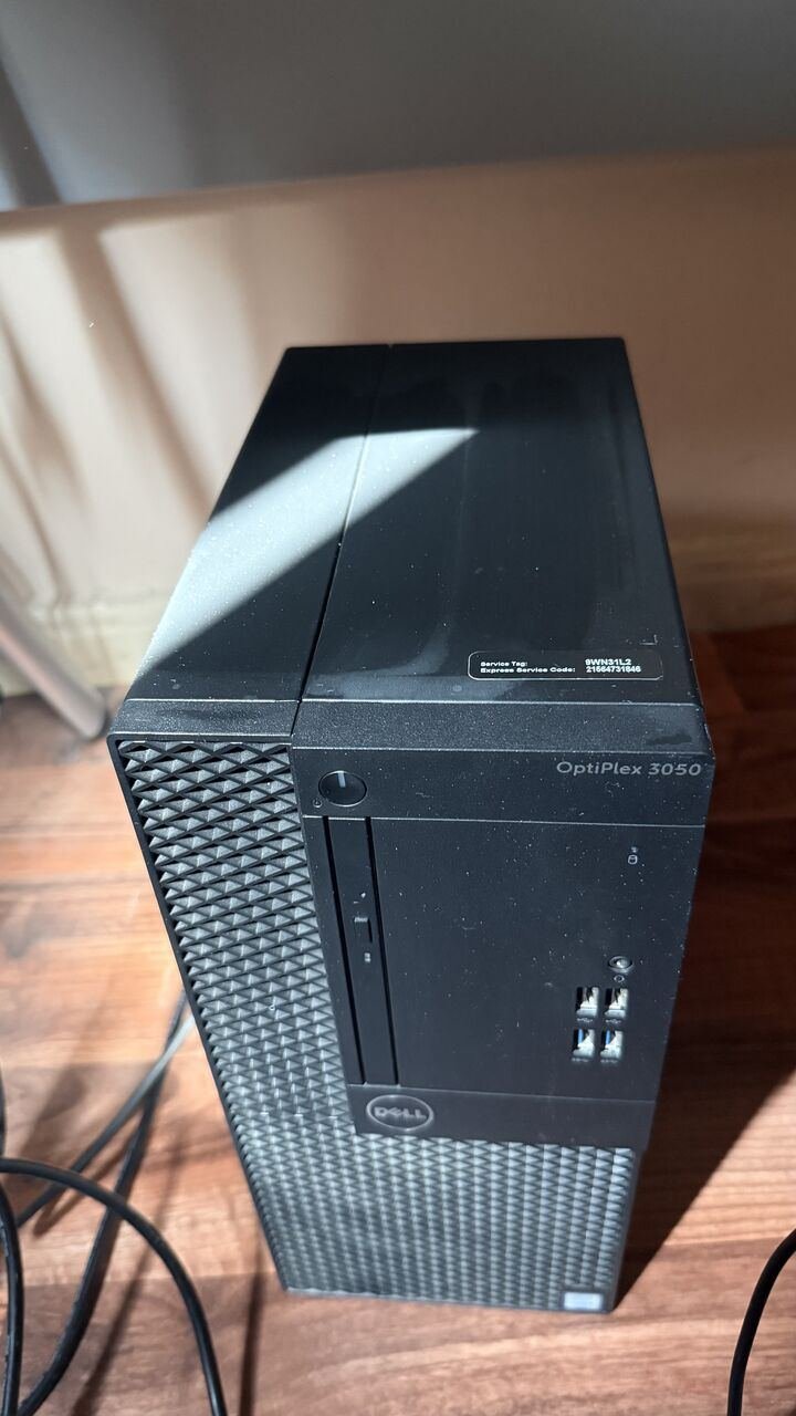 SAR 1, Dell Optiplex 3050 + Dell Screen 18” + SSD HD 480GB