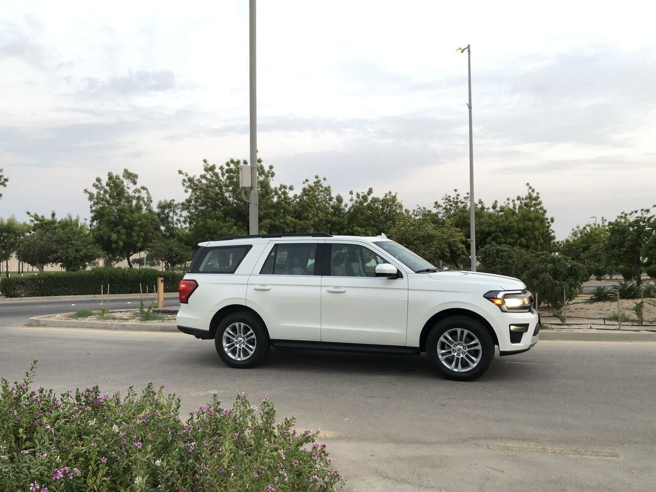 SAR 192000, 2024 Ford Expedition XLT (Full Option): Panoramic Roof, Leather Interior, 4x4; Mileage: On, 2024, 5900 KM, J