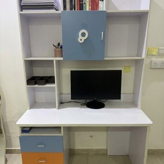 SAR 350, URGENT SALE : Study Table - Wooden With Shelves