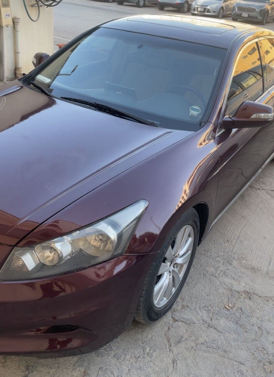 SAR 25500, Honda Accord, 2011, Automatic, 290000 KM, For An Urgent Sale
