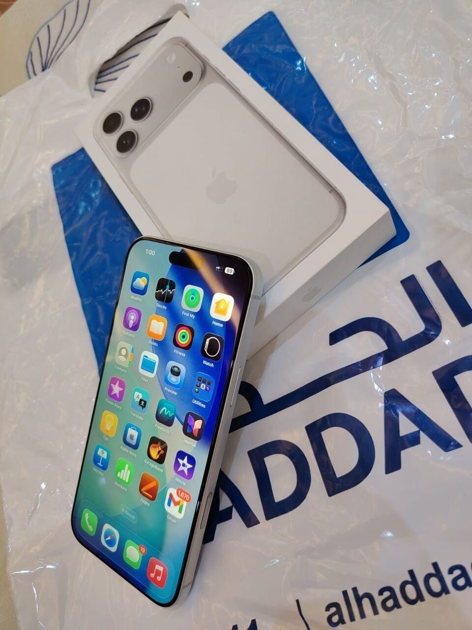 SAR 6000, IPhone 17 Pro Max 512GB Silver. FOR SALE - LIKE NEW