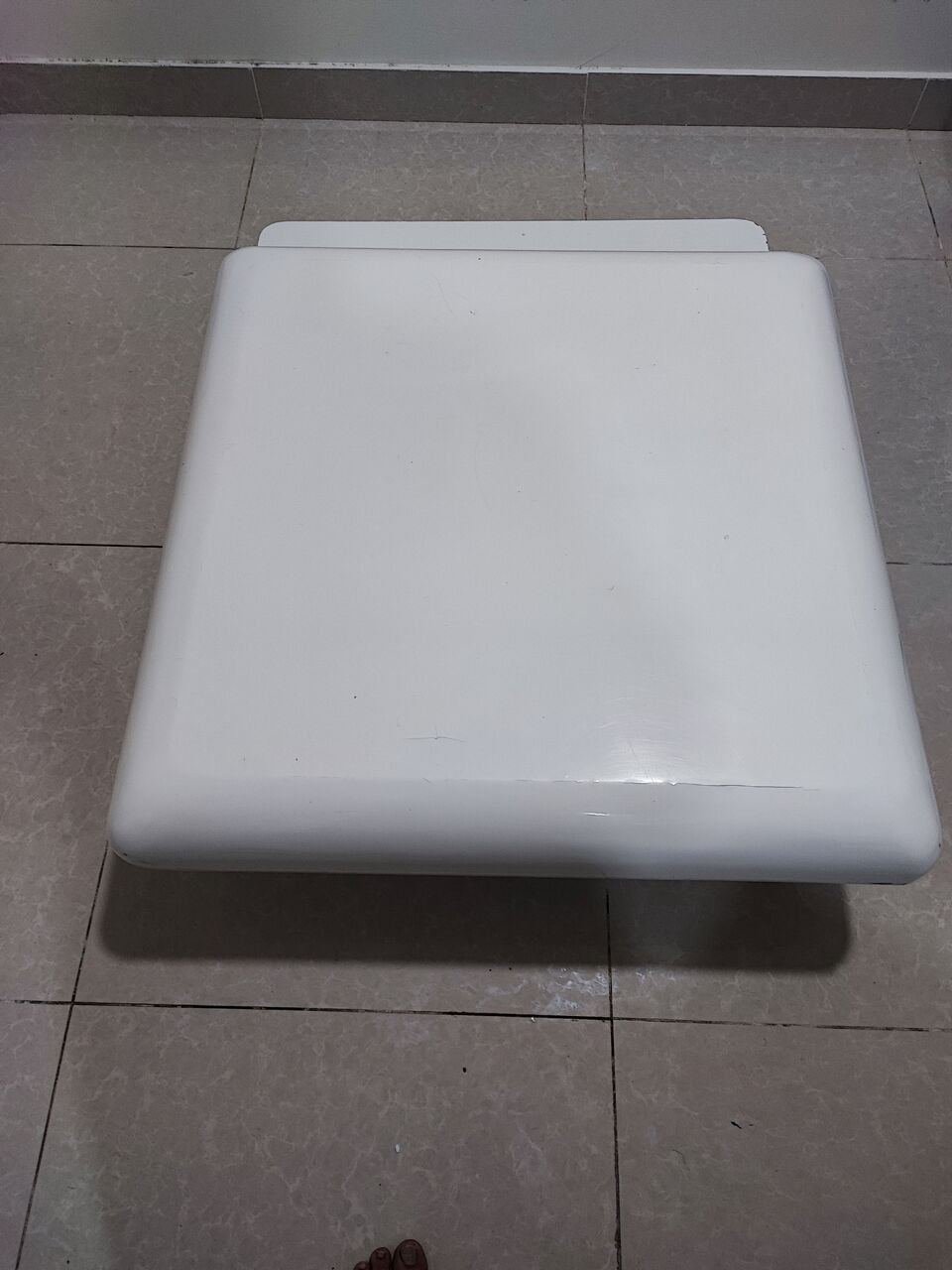 SAR 150, Modern Revolving Coffee Table – White