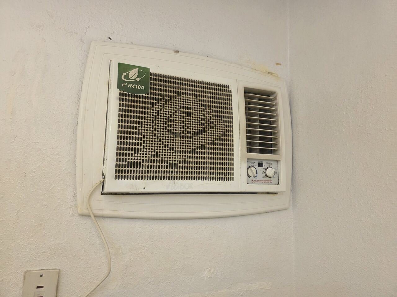 SAR 2200, Brand New Two Windows And One Split Ac For Sale