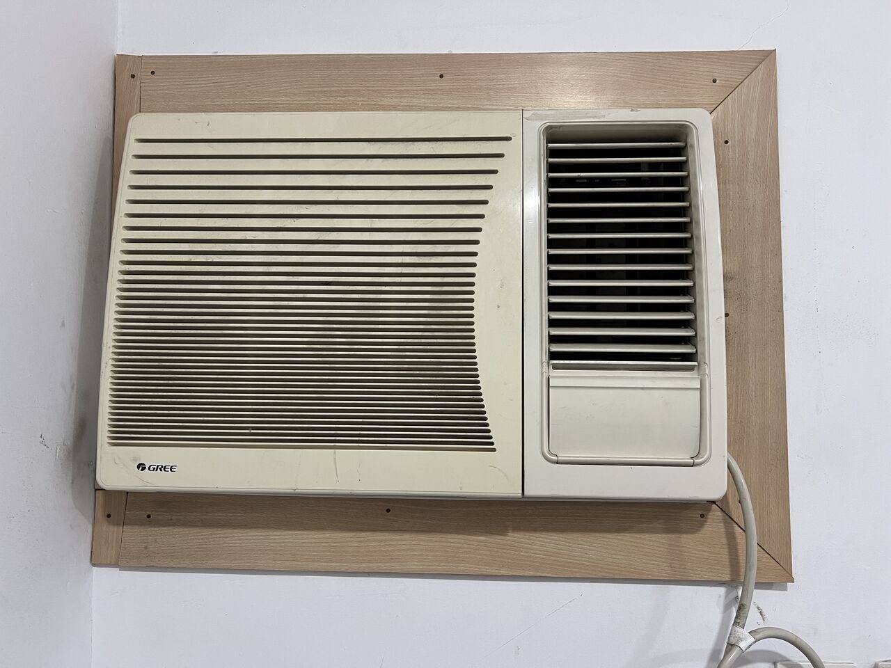 SAR 600, 2 AC For Sale