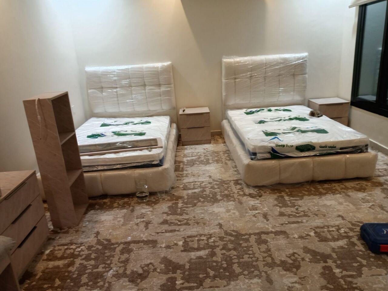 SAR 1, Luxurious Bedroom Furniture Sets