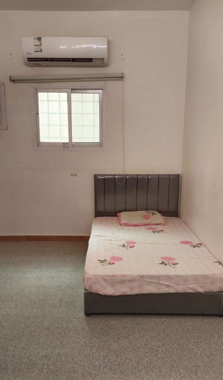 SAR 1400/month, Executive Bachelor Room Available In Granada/Al Yarmuk