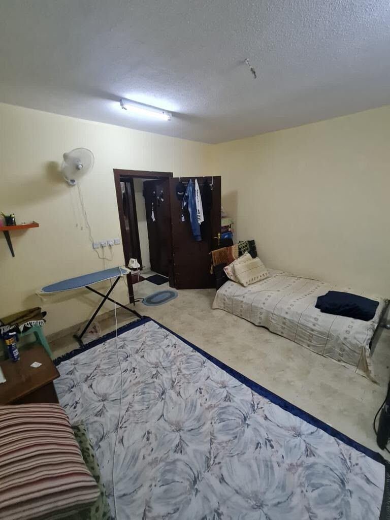 SAR 1200/month, Furnished, 1 BR, 1000 Sq. Meter, Furnished Room For Single Executive (3 Month Advance)