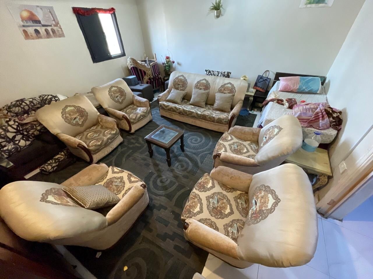 SAR 350, 8 Seater Classic Upholstery Fabric Sofa With Center Table