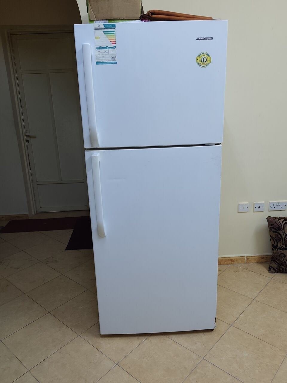 SAR 700, Refrigerator Good Working Condition