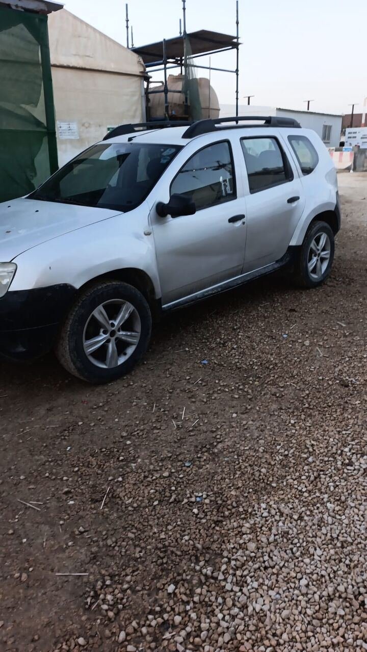 SAR 13000, Renault Duster, 2014, Automatic, 298000 KM, Urgent Need To Sell - Family Car