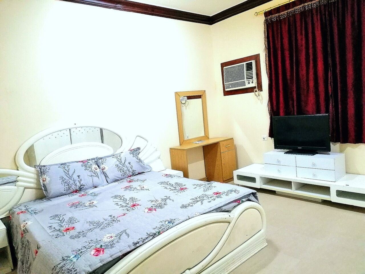 SAR 1500/month, Furnished, Spacious Room For Single Bachelor (Wizarat Behind Marriott Apartments)