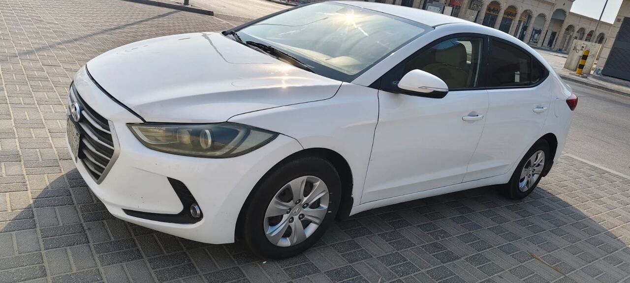 SAR 32000, Hyundai Elantra, 2017, Automatic, 265000 KM,