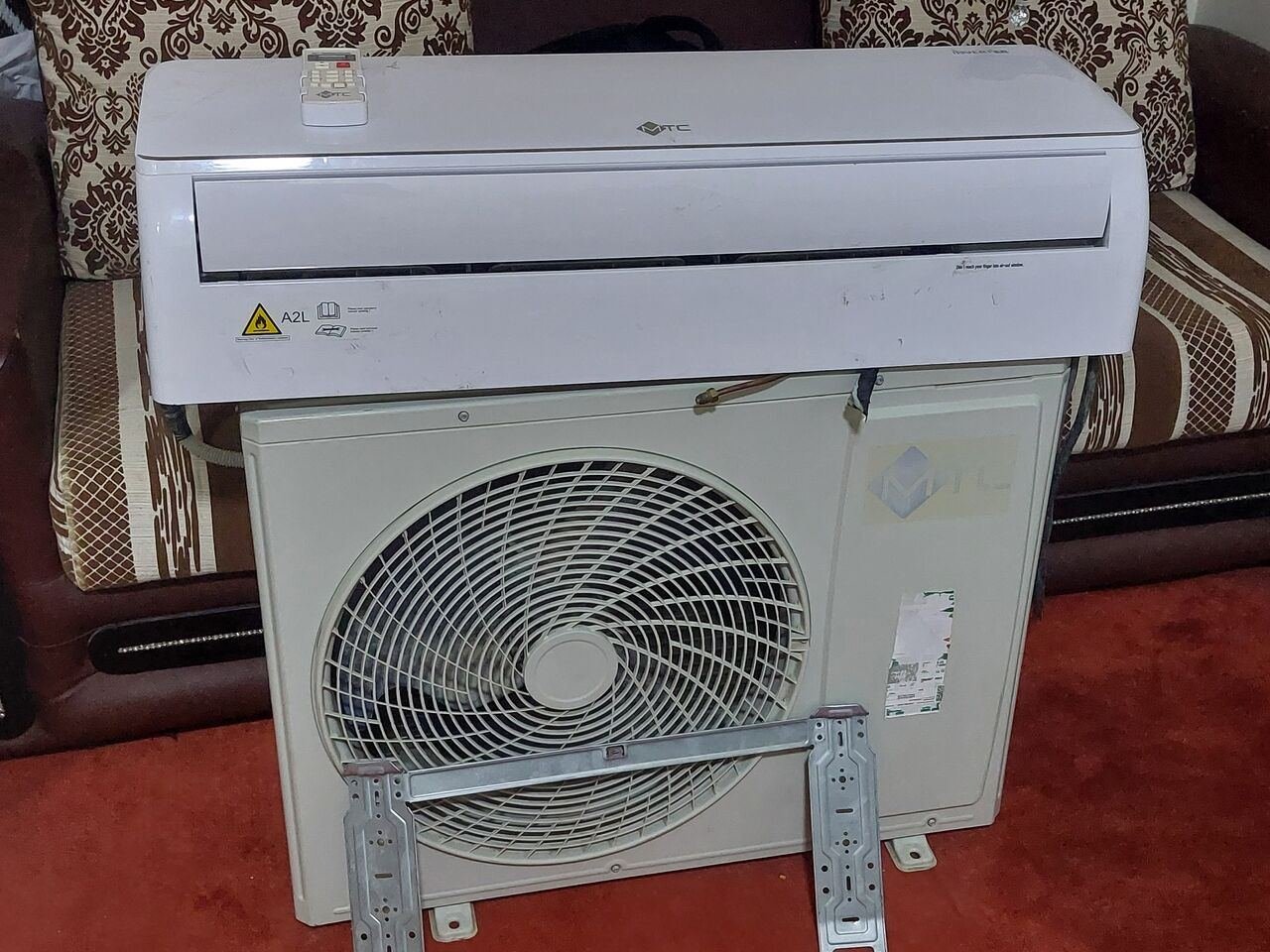 SAR 1100, MTC 1.5 Ton AC Working Perfectly For Sell