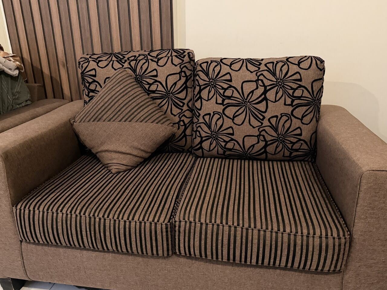 SAR 800, 7 Seater Sofa / In Brown