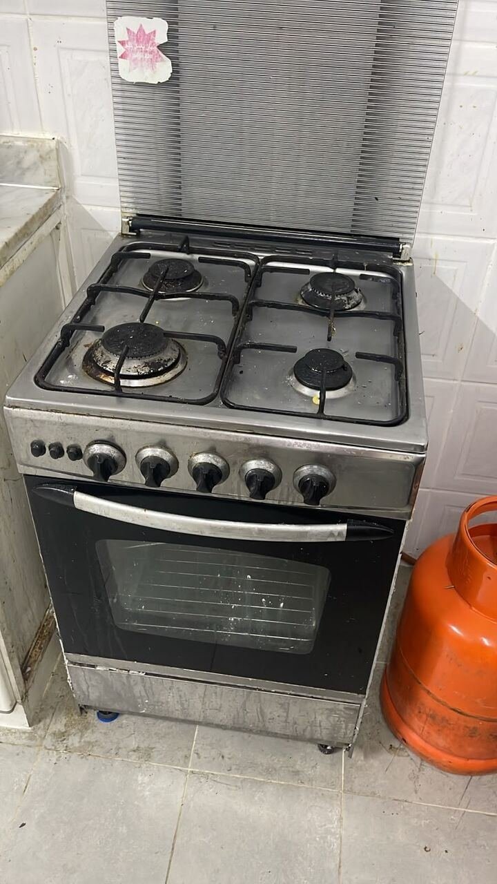 SAR 300, Kitchen Stove