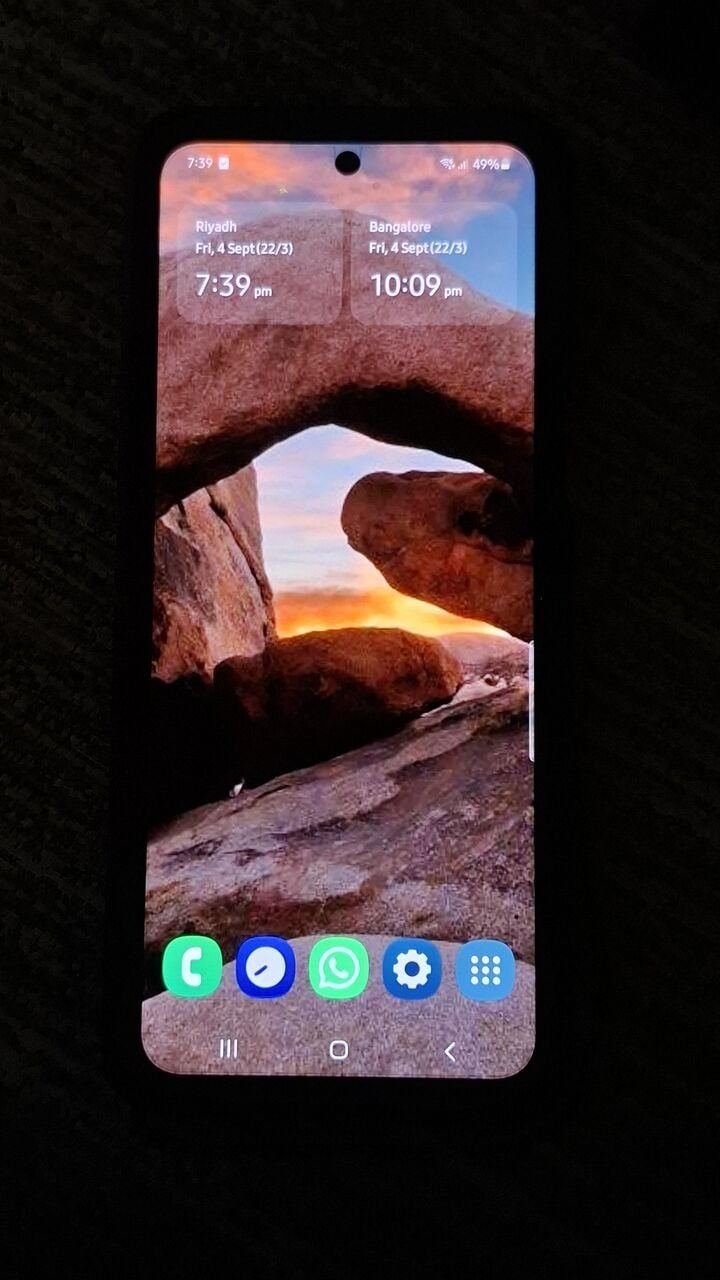 SAR 3500, Samsung Galaxy Z Flip3 256 GB 8 GB RAM Cream 5G Qualcomm Snapdragon 888 (5G)