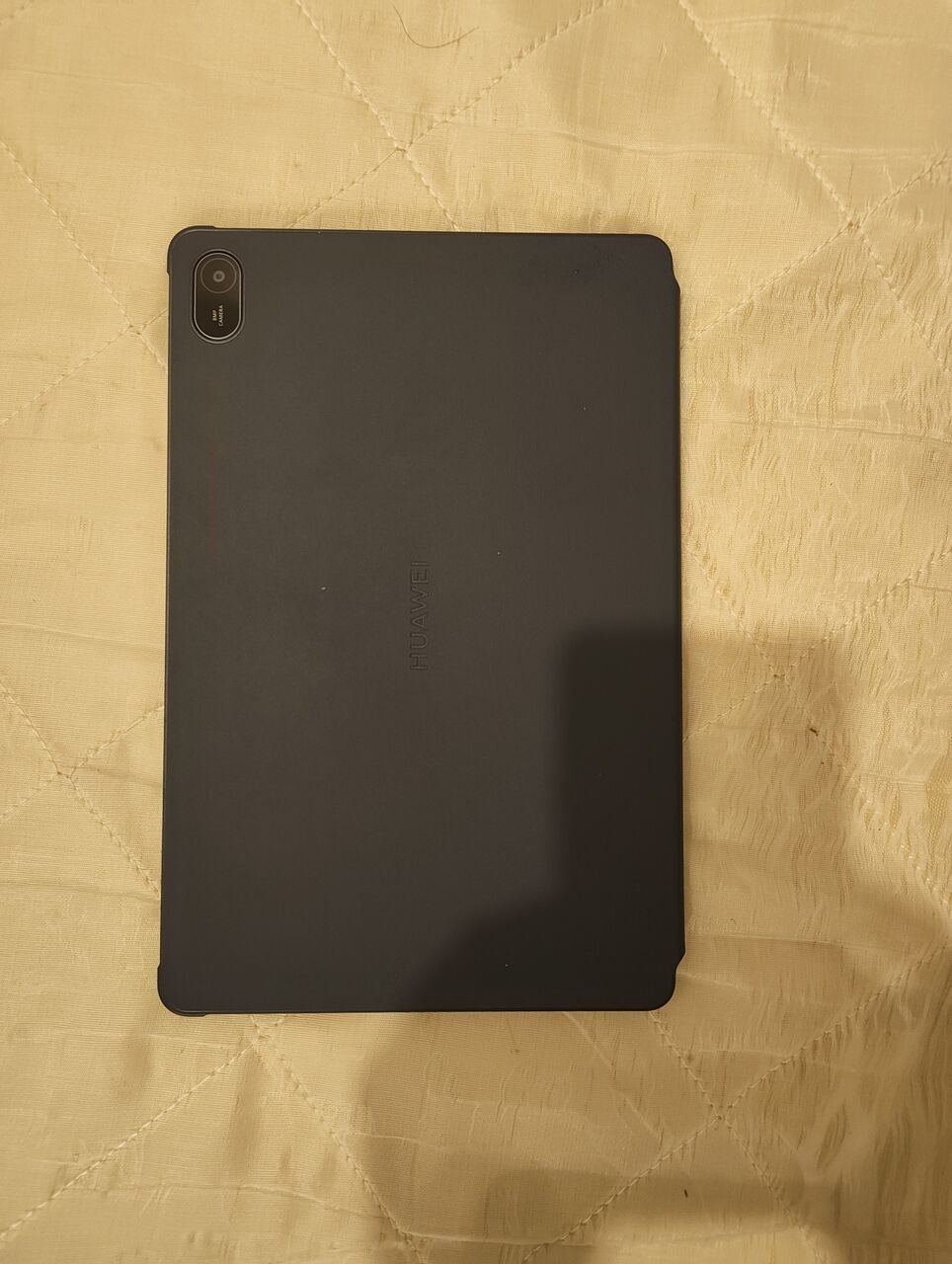 SAR 450, Huawei Matepad SE 2, Lightly Used