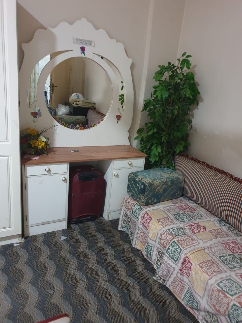 SAR 1000/month, Furnished, Single Room For Rent