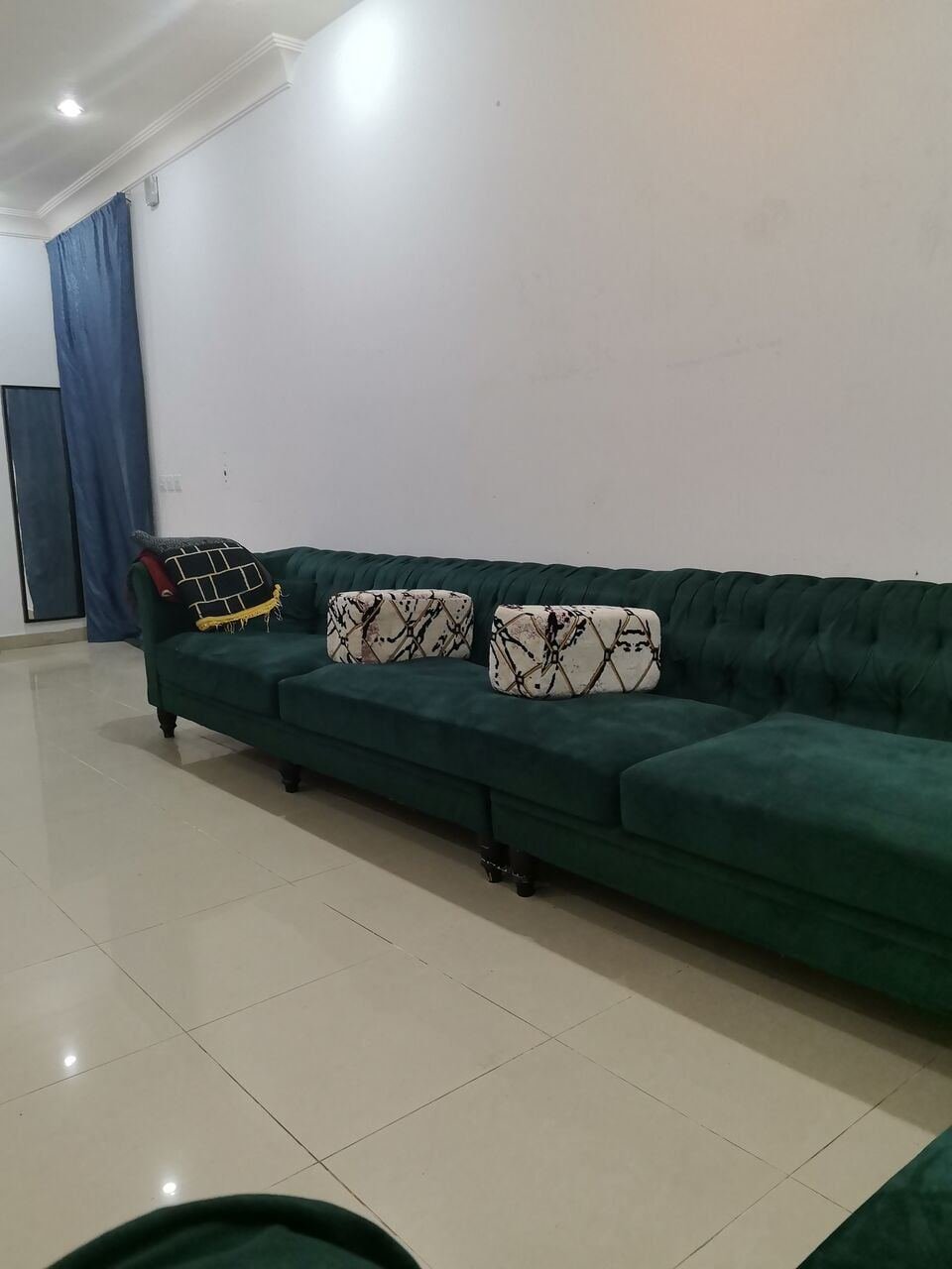 SAR 300, Sofa For Sale 8 Seater 300