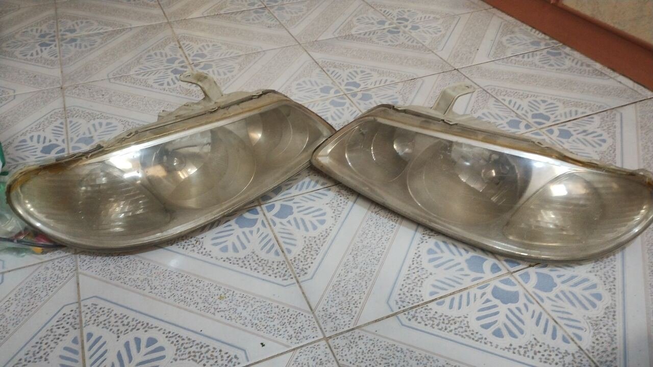 SAR 100, Nissan Sunny Head Lights For Sale.