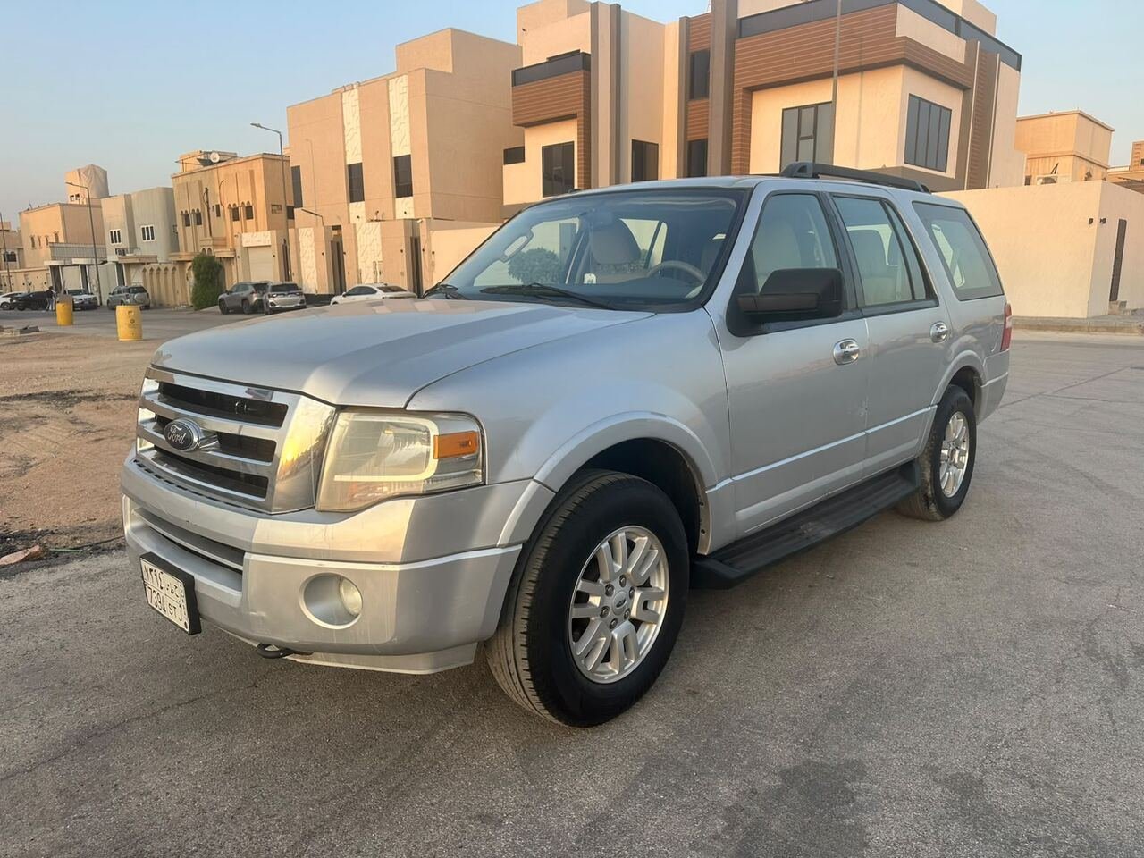 SAR 37000, Ford Expedition, 2014, Automatic, 224000 KM, 2x4 For Sales With Very Good Price (2nd Owner) Family SUV Car