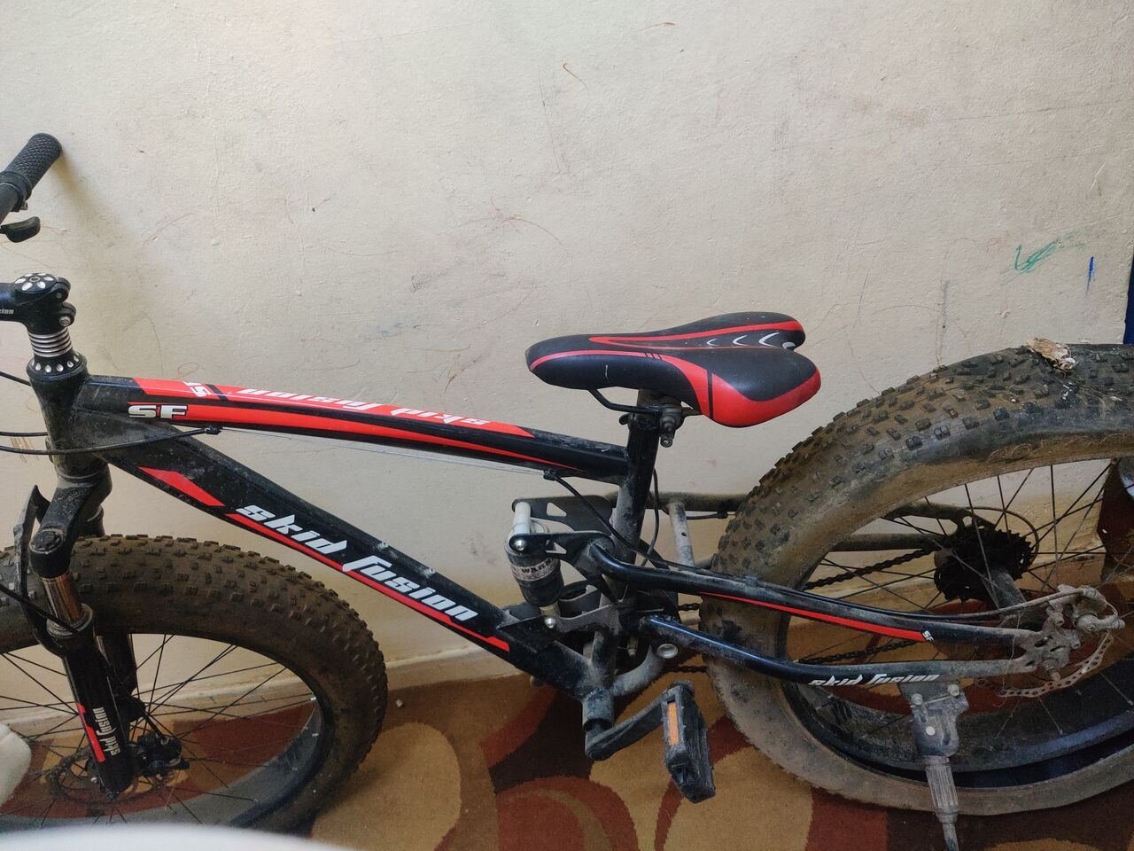 SAR 350, The Cycle Is In Good Condition And Only Thing You Have To Do Is Make The Pumcher Back Tyre