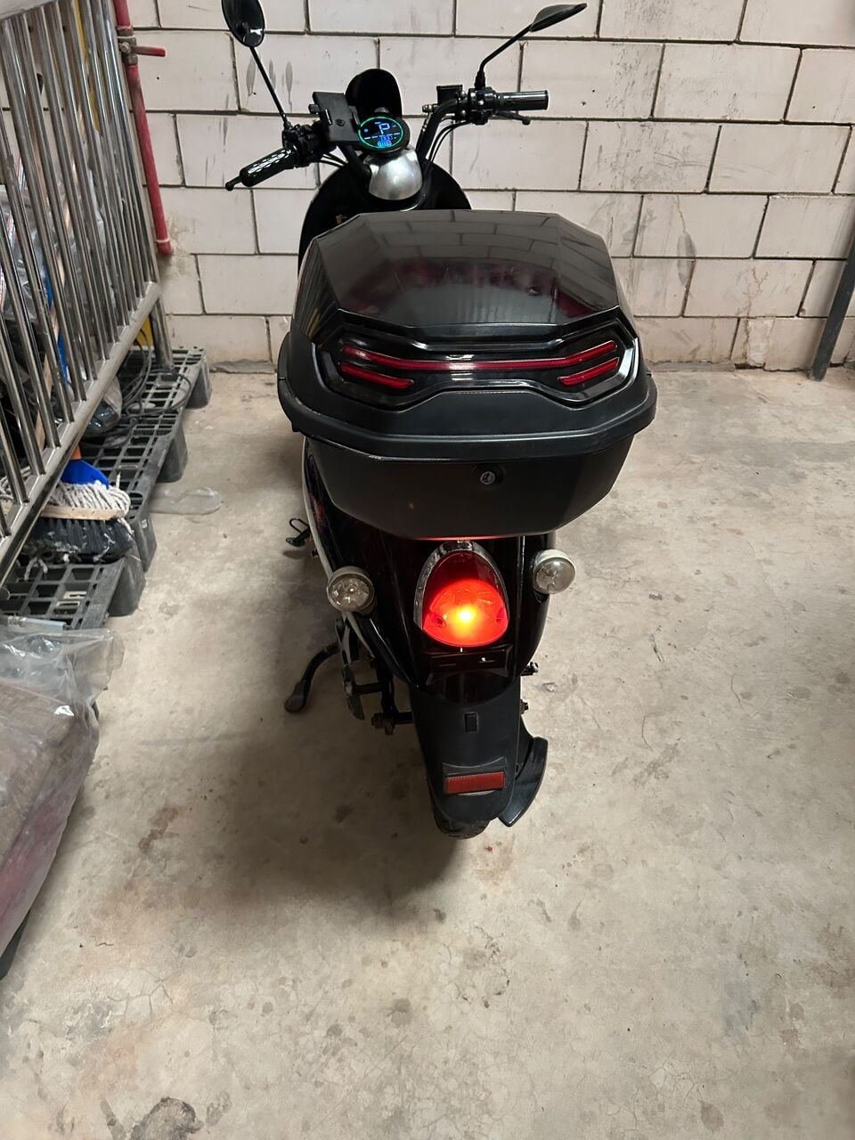 SAR 2200, Electric Scooter Bike
