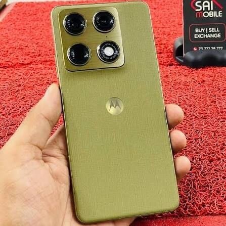SAR 2250, Motorola Signature 512gb/16gb Ram. Brand New Phone 10/10. Complete With Box