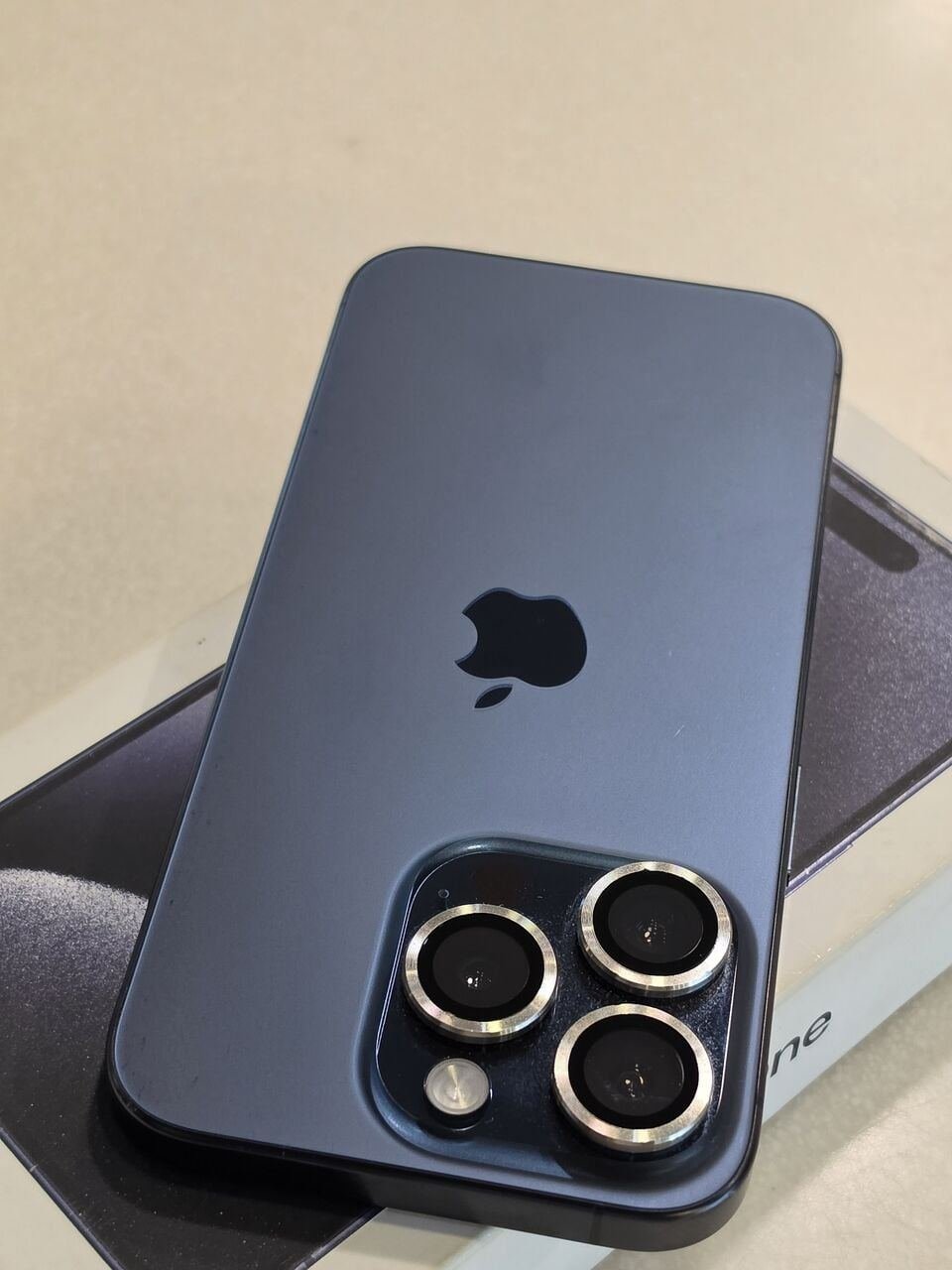 SAR 2300, IPhone 15 Pro