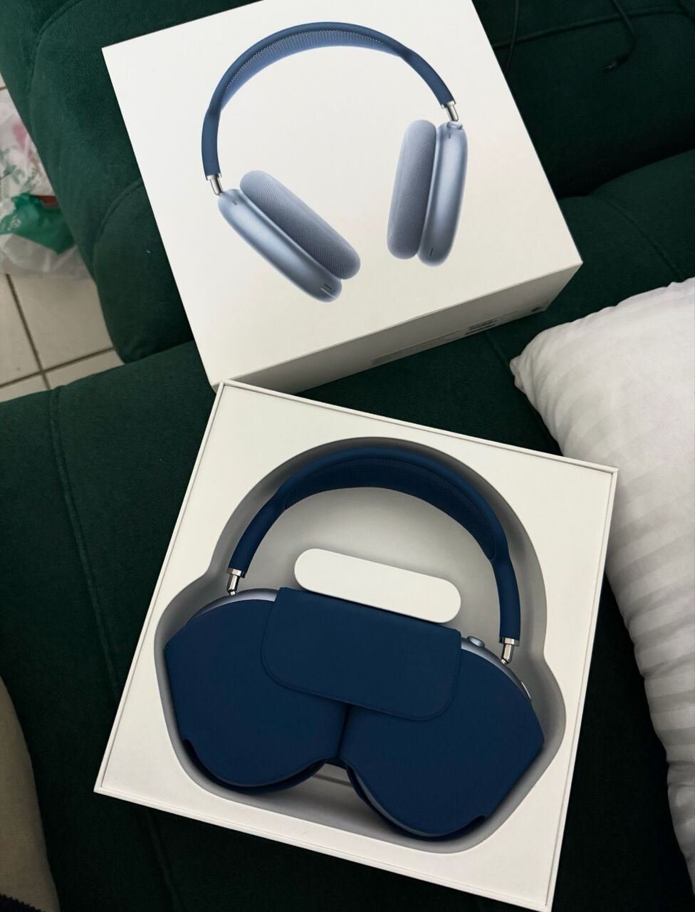 SAR 1200, Airpods Max (2 Years Old)