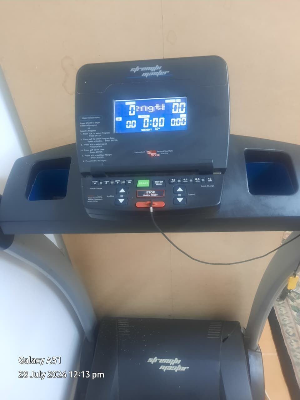 SAR 600, TREAD MILL FOR SALE ON URGENTLY