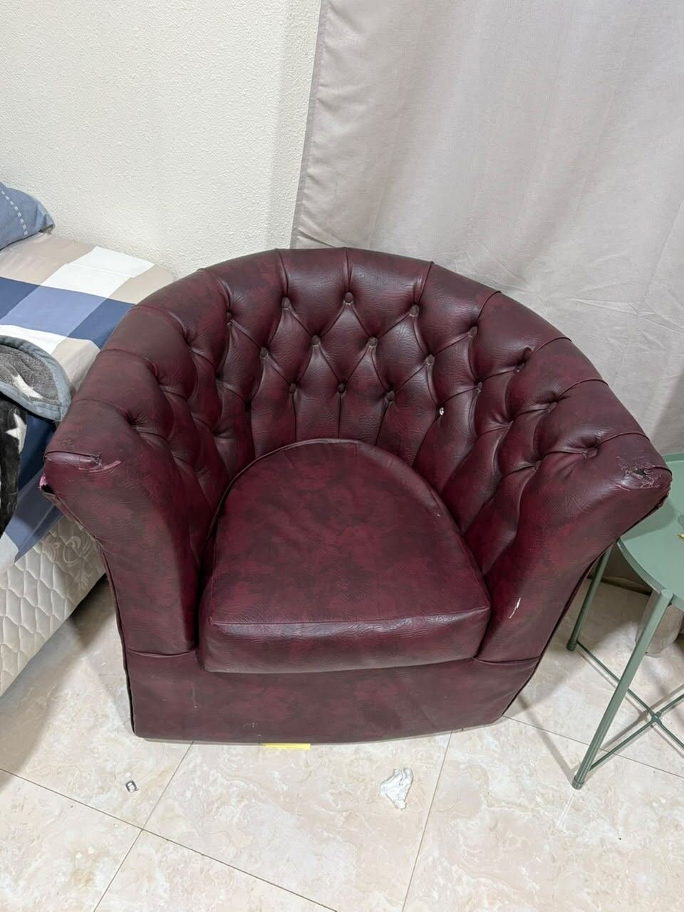 SAR 900, 2 Single Bed With Spring Matress + 2 Armchairs Single Sofa