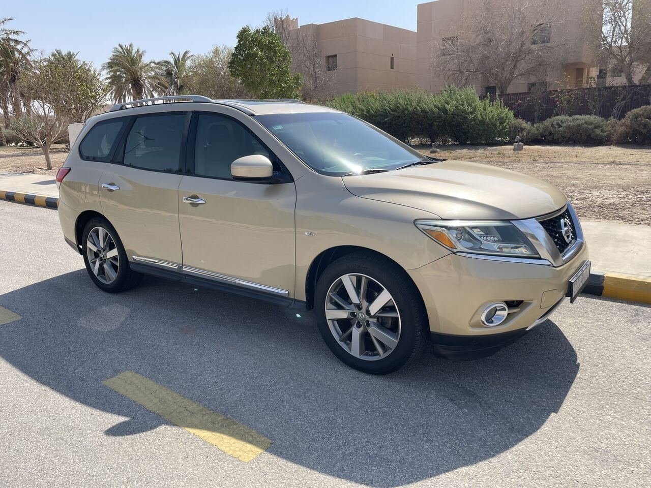 SAR 35000, Nissan Pathfinder, 2014, Automatic, 302000 KM, SV For Sale