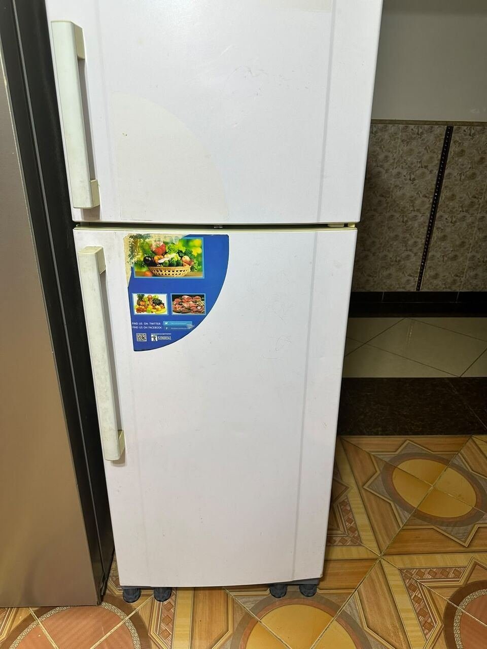 SAR 1300, Fridge & Stove With 5 Burner