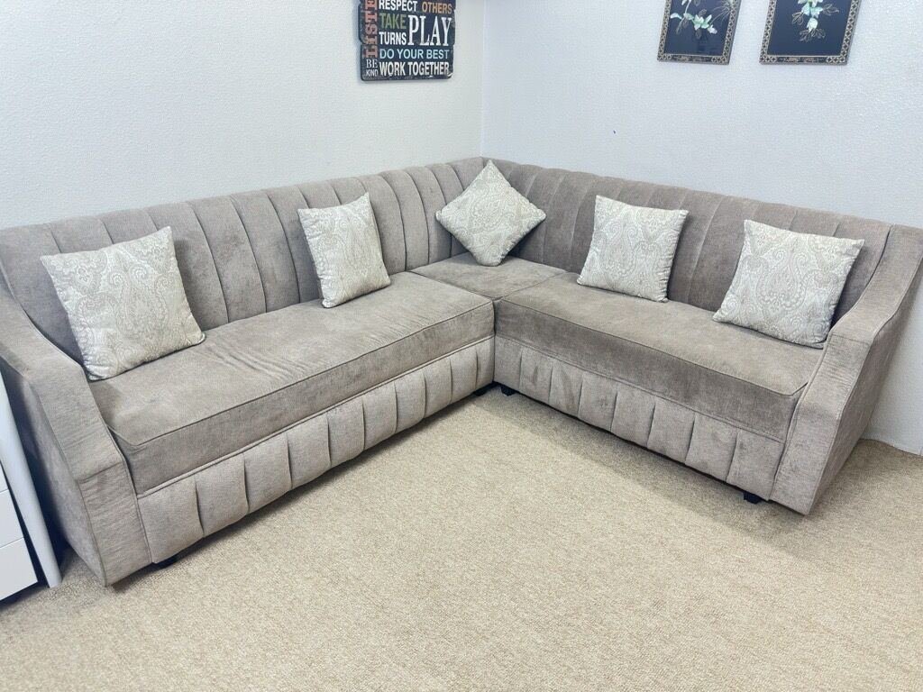 SAR 900, L-Shape 5-Seater Sofa (Almost New)